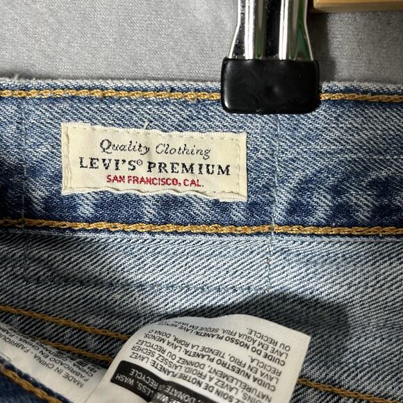 Levi’s‎ Premium Big E 501 Button Fly Light Wash Jean Shorts Size 31 High Rise - Picture 6 of 12